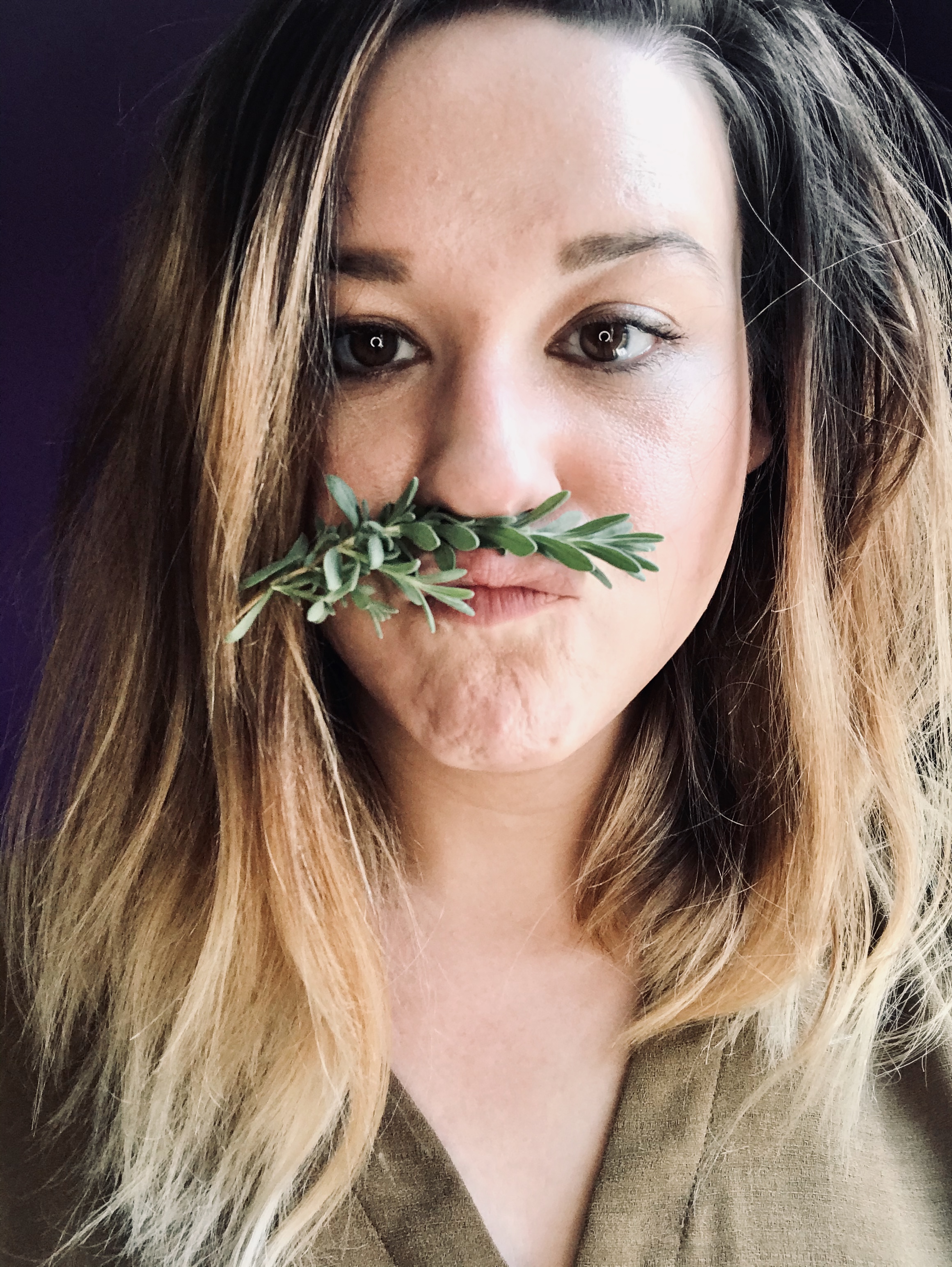 3251CF92-D95A-4FE7-BD80-C660CD748EC0_1_201_a